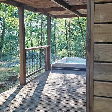 Au Bois Tranquille シャレー Saint-Andre-de-Double