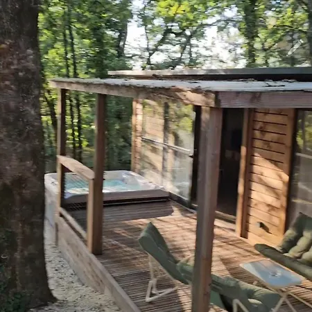 Au Bois Tranquille *